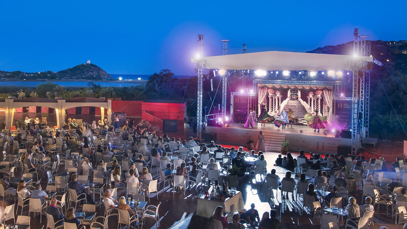 https://www.chialagunaresort.com/wp-content/uploads/2021/05/IHC_Chia-Laguna-Resort_grid_evening.jpg