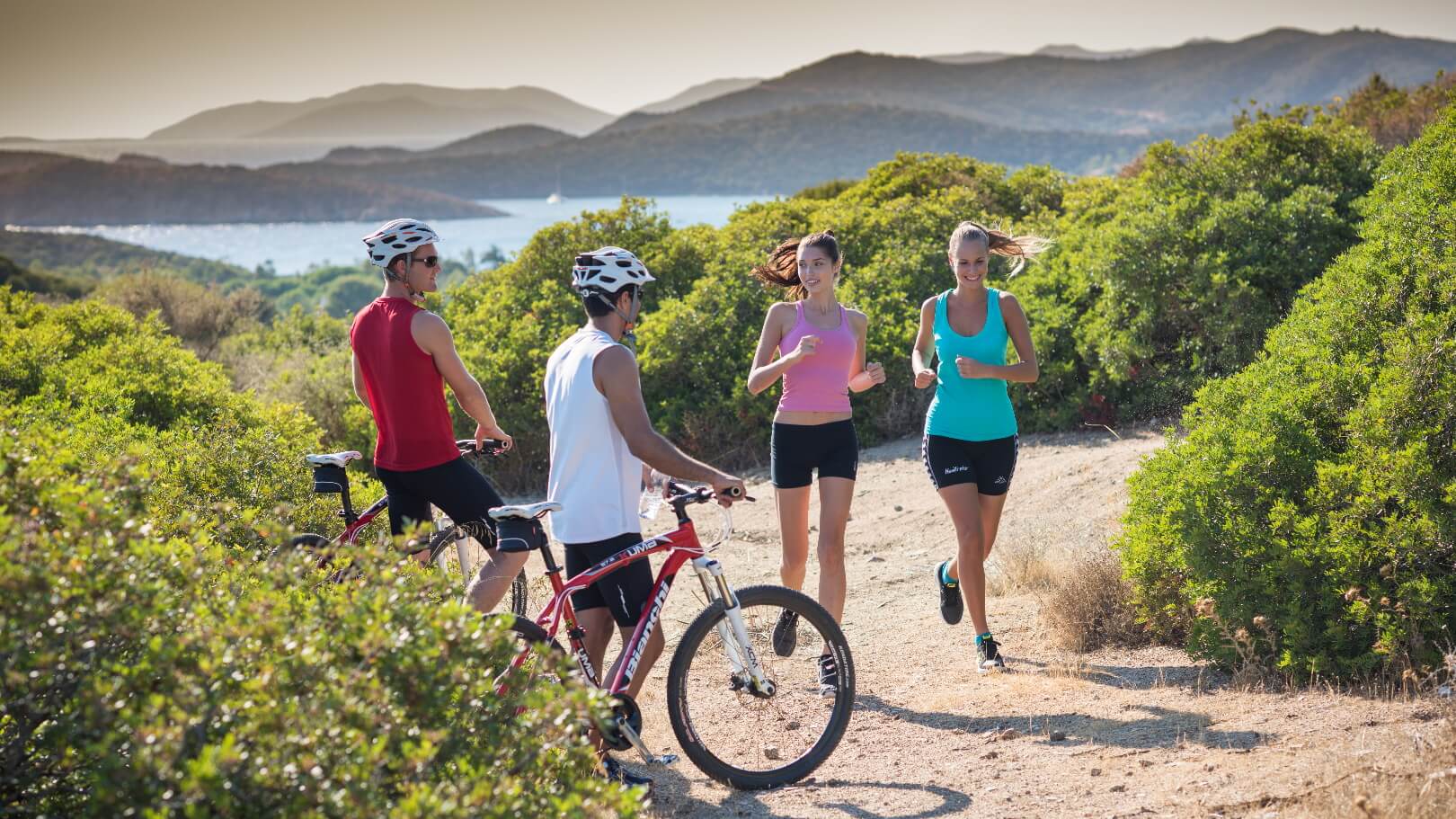 https://www.chialagunaresort.com/wp-content/uploads/2021/05/IHC_Chia-Laguna-Resort_grid_running-bike.jpg